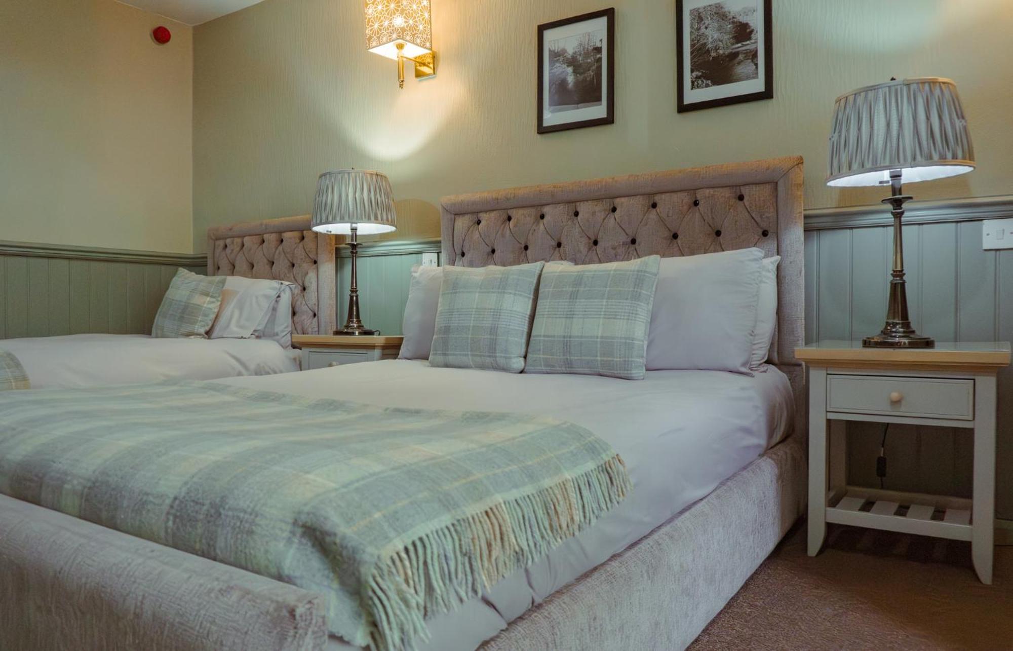White Lion Hotel เฮบเดนบริดจ์ ภายนอก รูปภาพ