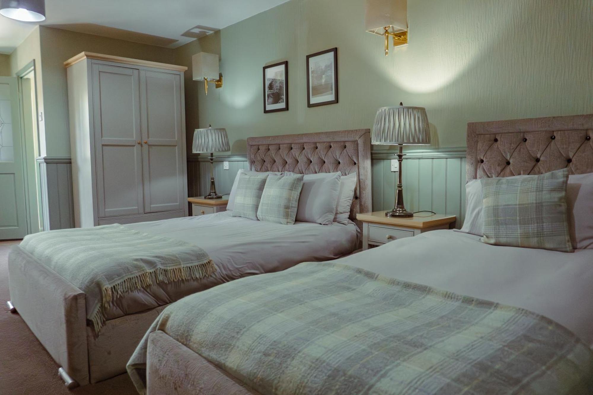 White Lion Hotel เฮบเดนบริดจ์ ภายนอก รูปภาพ