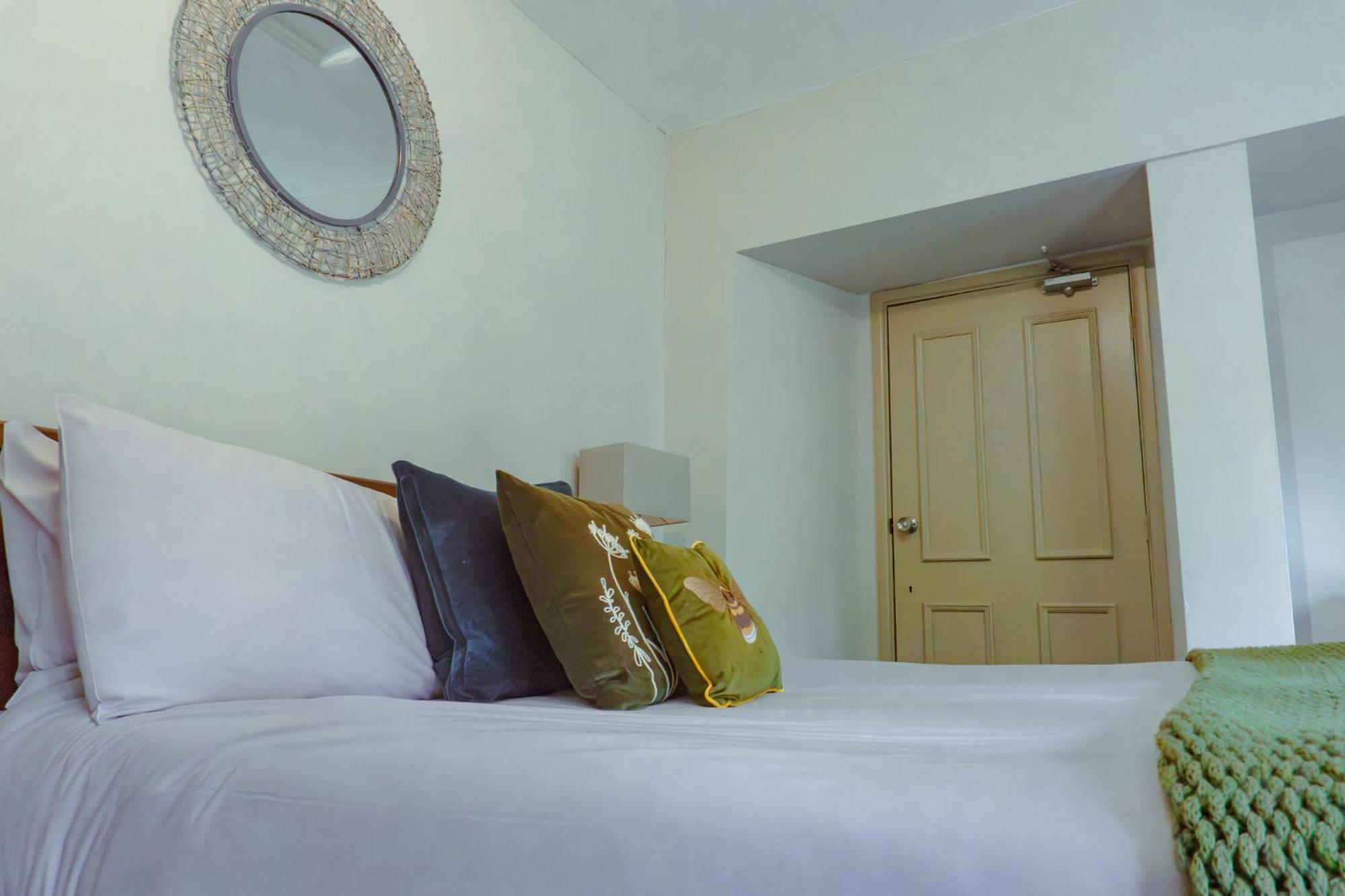 White Lion Hotel เฮบเดนบริดจ์ ภายนอก รูปภาพ